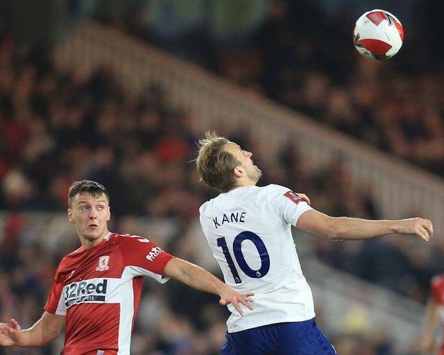  热刺核心伤缺 孔蒂变阵不敌曼联  