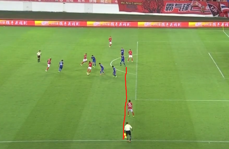  德甲VAR判罚引争议，关键判罚改变比赛走势  